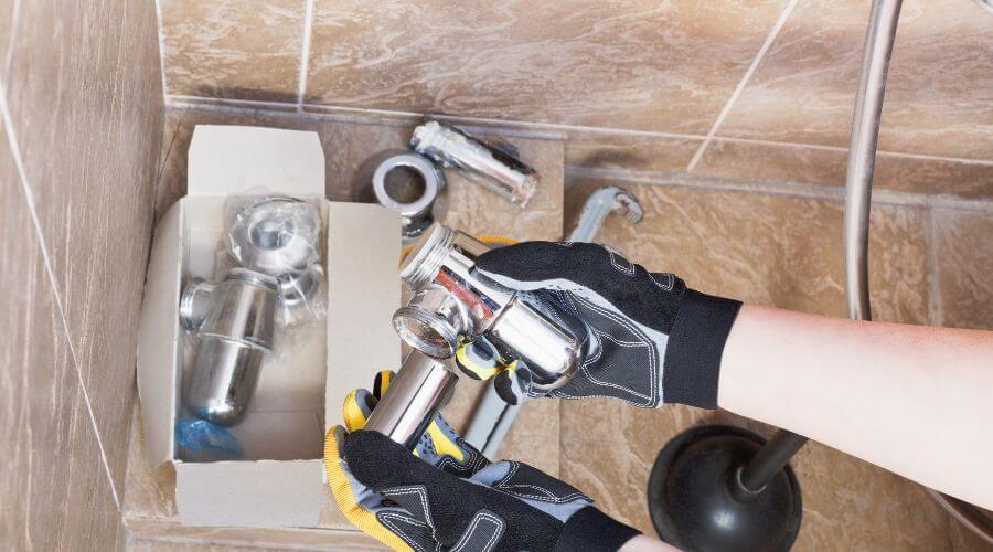 Professional gutter cleaning in Salem, UT